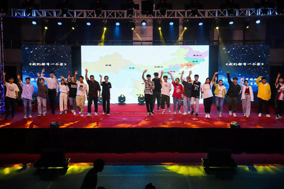 新生向伟德
报道.png