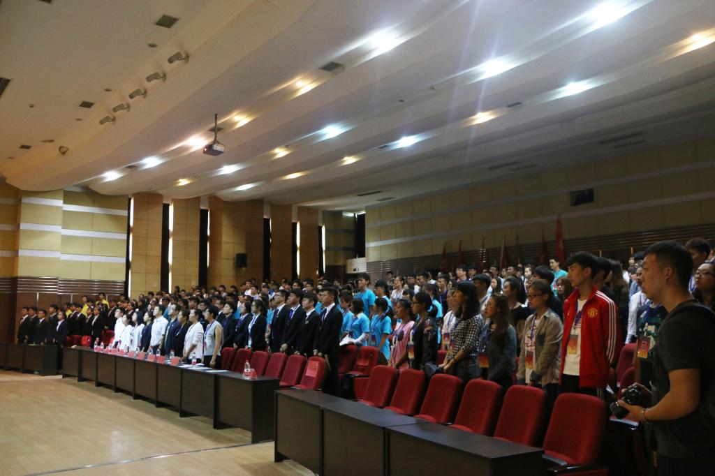 伟德
召开第十次学生代表大会