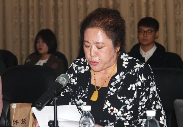 杏林社区党总支书记李敏主持见面会