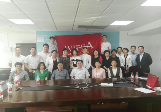 管理伟德
应邀参加校企合作交流会