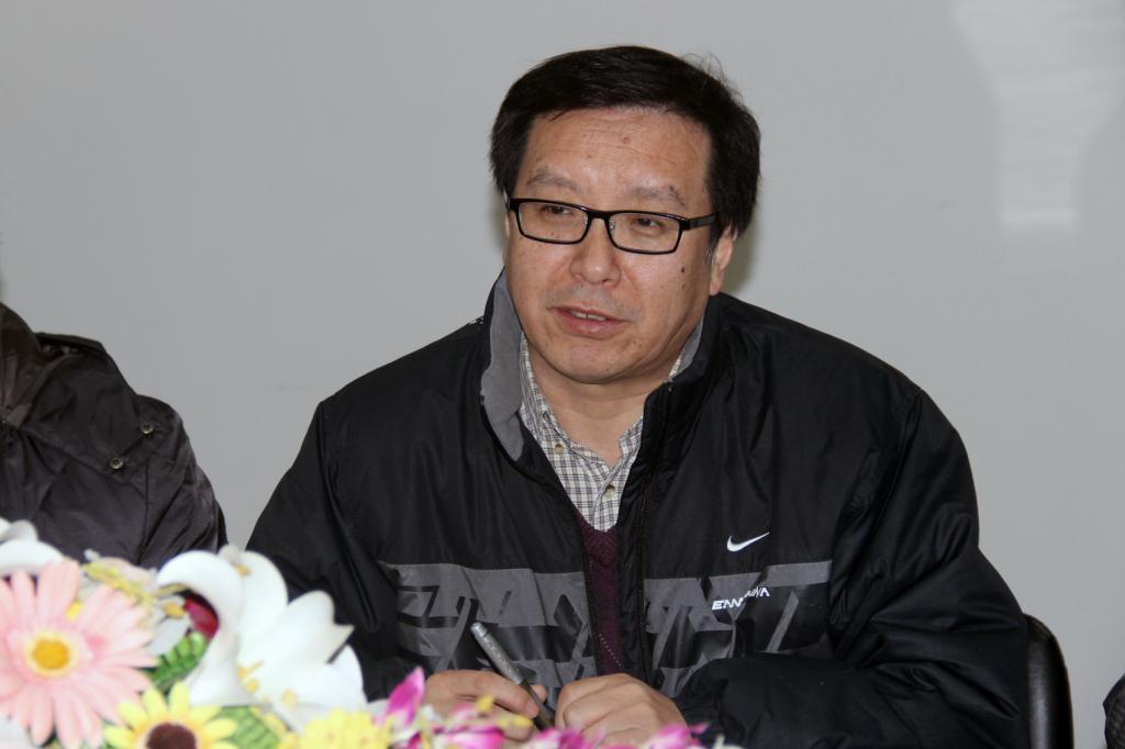 孙宇新组长向伟德
通报相关情况